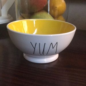 ☀️NEW☀️ Rae Dunn YUM bowl